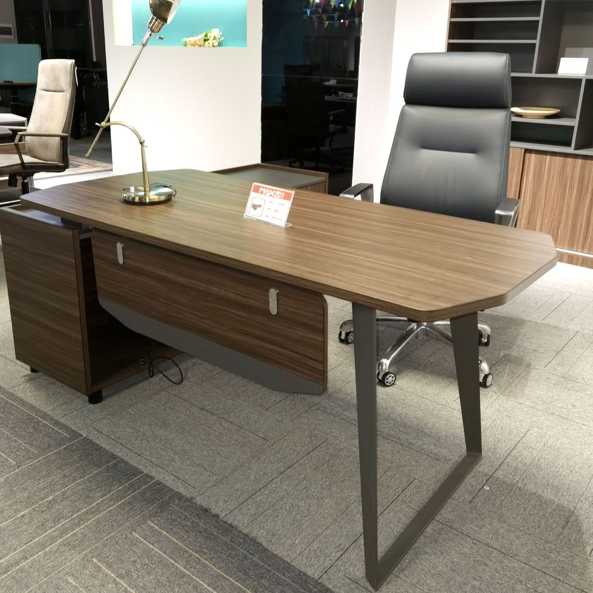 管鑫办公桌框架 支撑金属架 口字型脚型办公台架