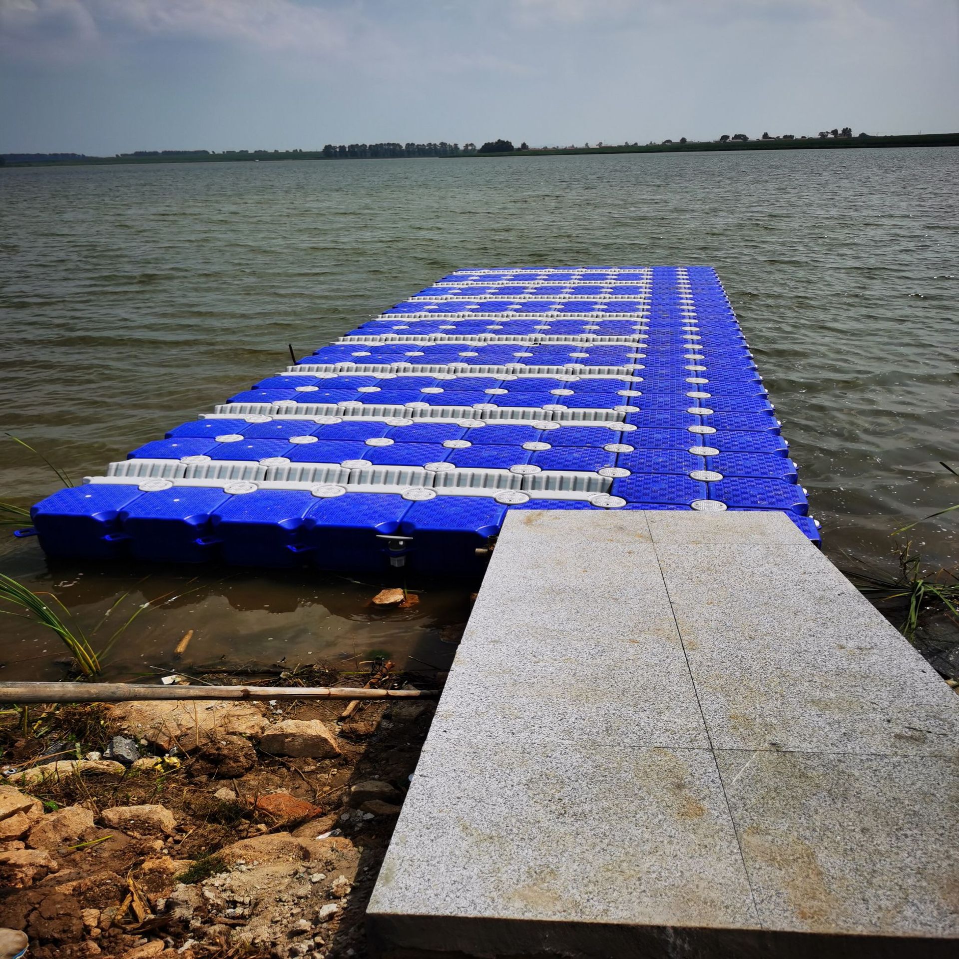 水上平台 塑料浮筒 游艇码头 水上泳池 钓鱼平台 浮动码头 浮桥-阿里