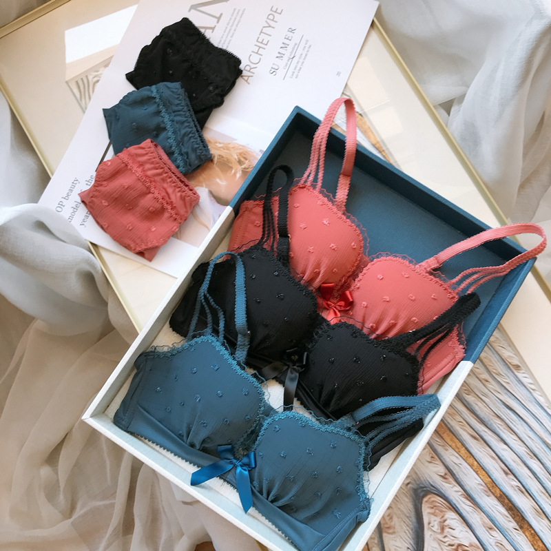 新品芭芭拉性感甜美蕾丝内衣小胸聚拢无钢圈调整型上托文胸