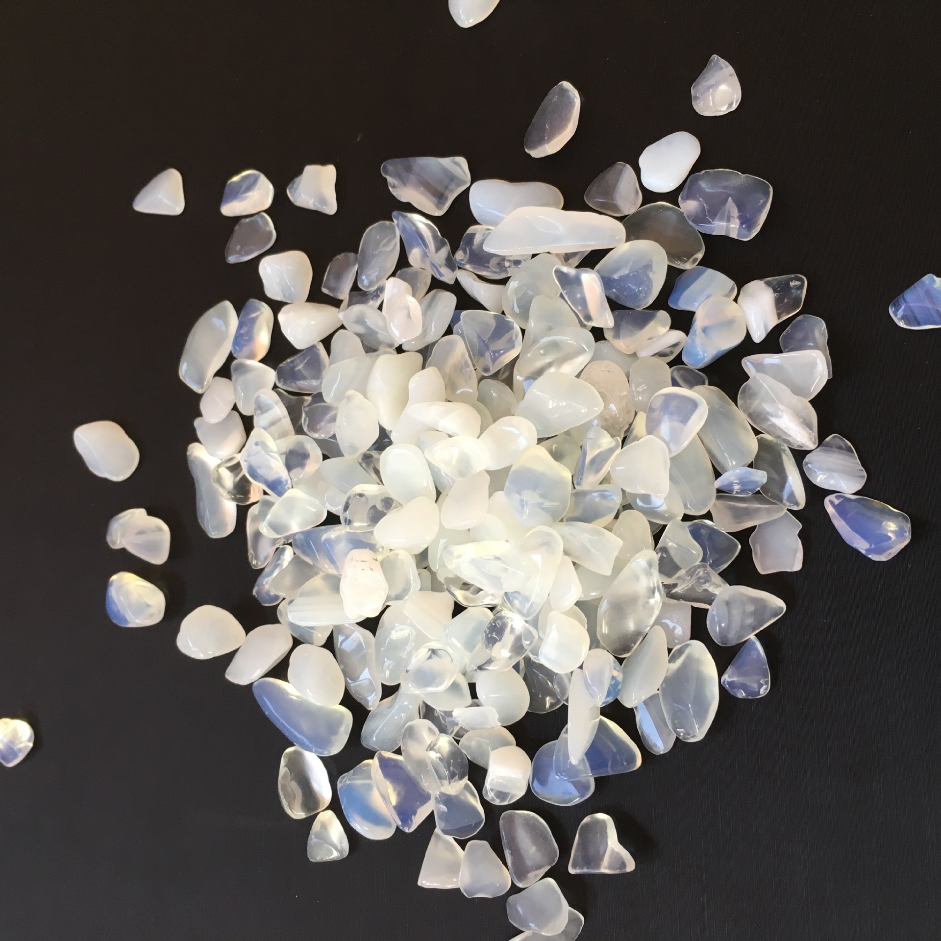 人造蛋白石水晶碎石 消磁石摆件 供佛 花盆鱼缸装饰石头