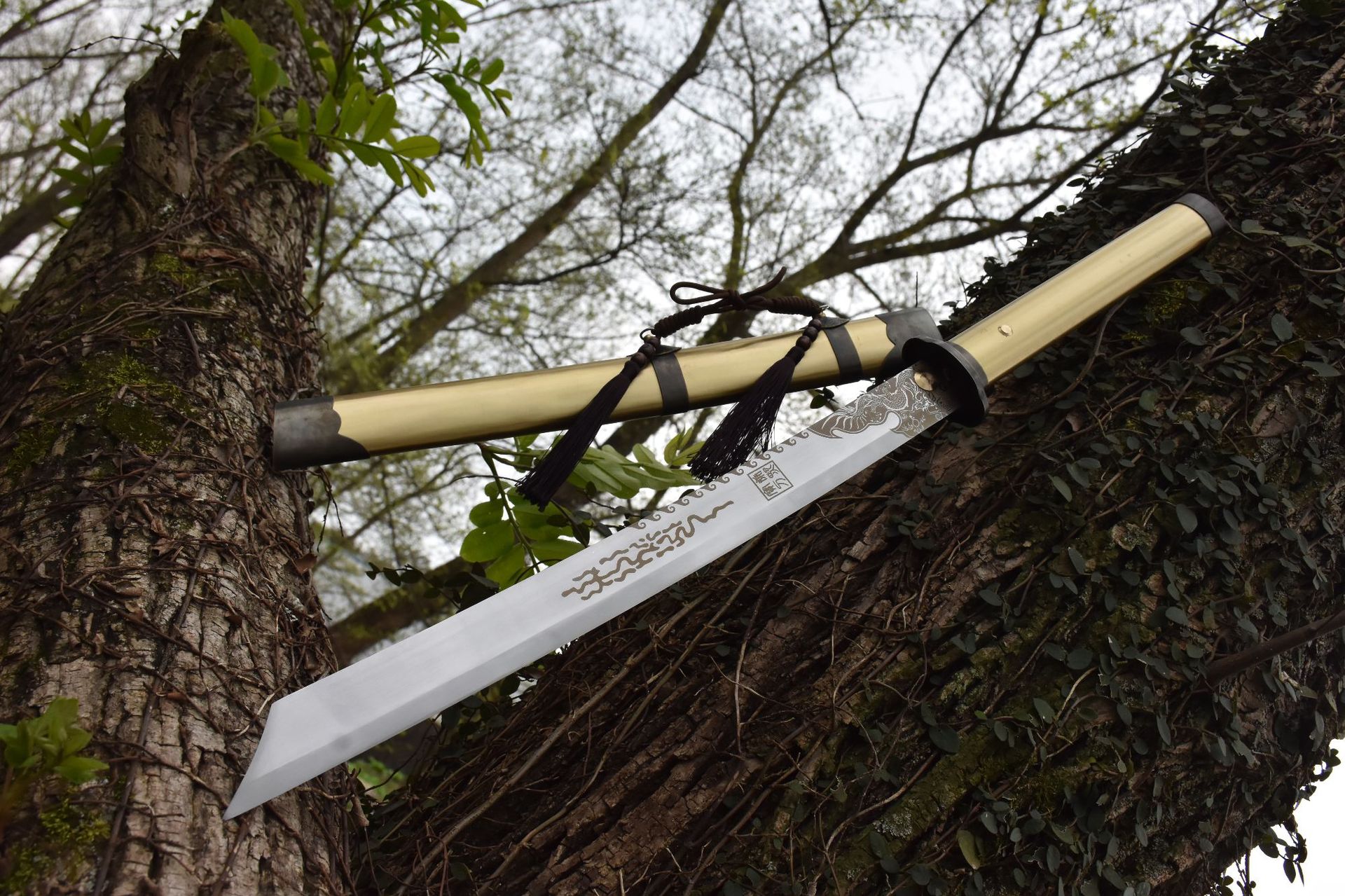 秦秋刀剑跨境代发高锰钢包铜锻打宝剑双手刀康熙战刀工艺品未开刃