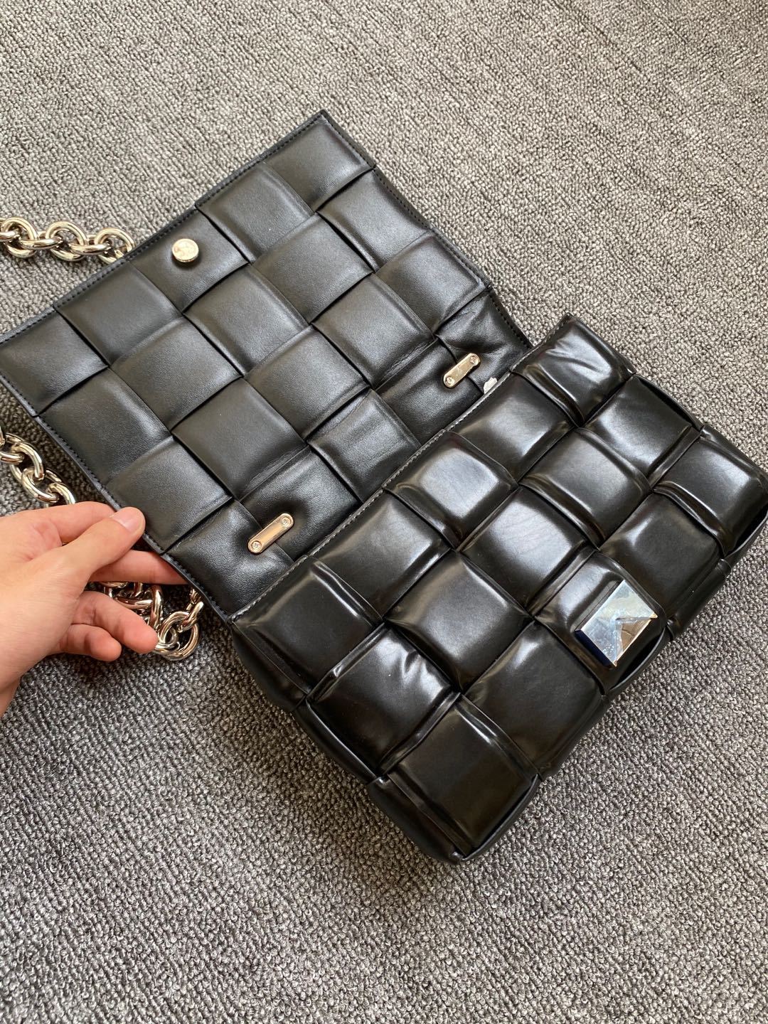 bv女包编织枕头包泡泡包大格子真皮女包粗链条手提斜挎单肩包潮流