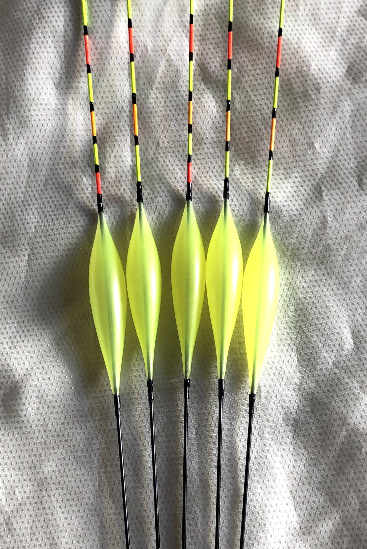 碳素脚枣核粗目鱼漂塑料漂黑坑漂台钓漂野钓漂浮标户外垂钓用品