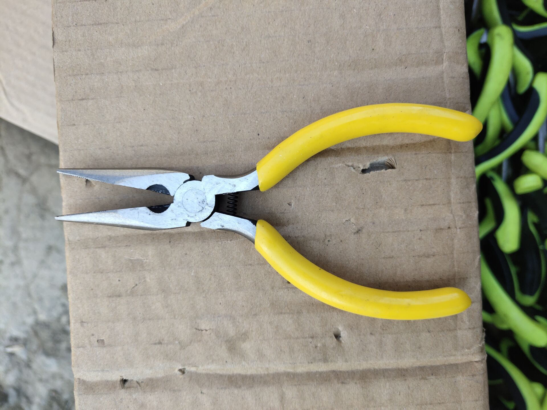 5寸尖嘴钳 虎头钳子 迷你小尖嘴 小钳子 弹簧尖嘴钳