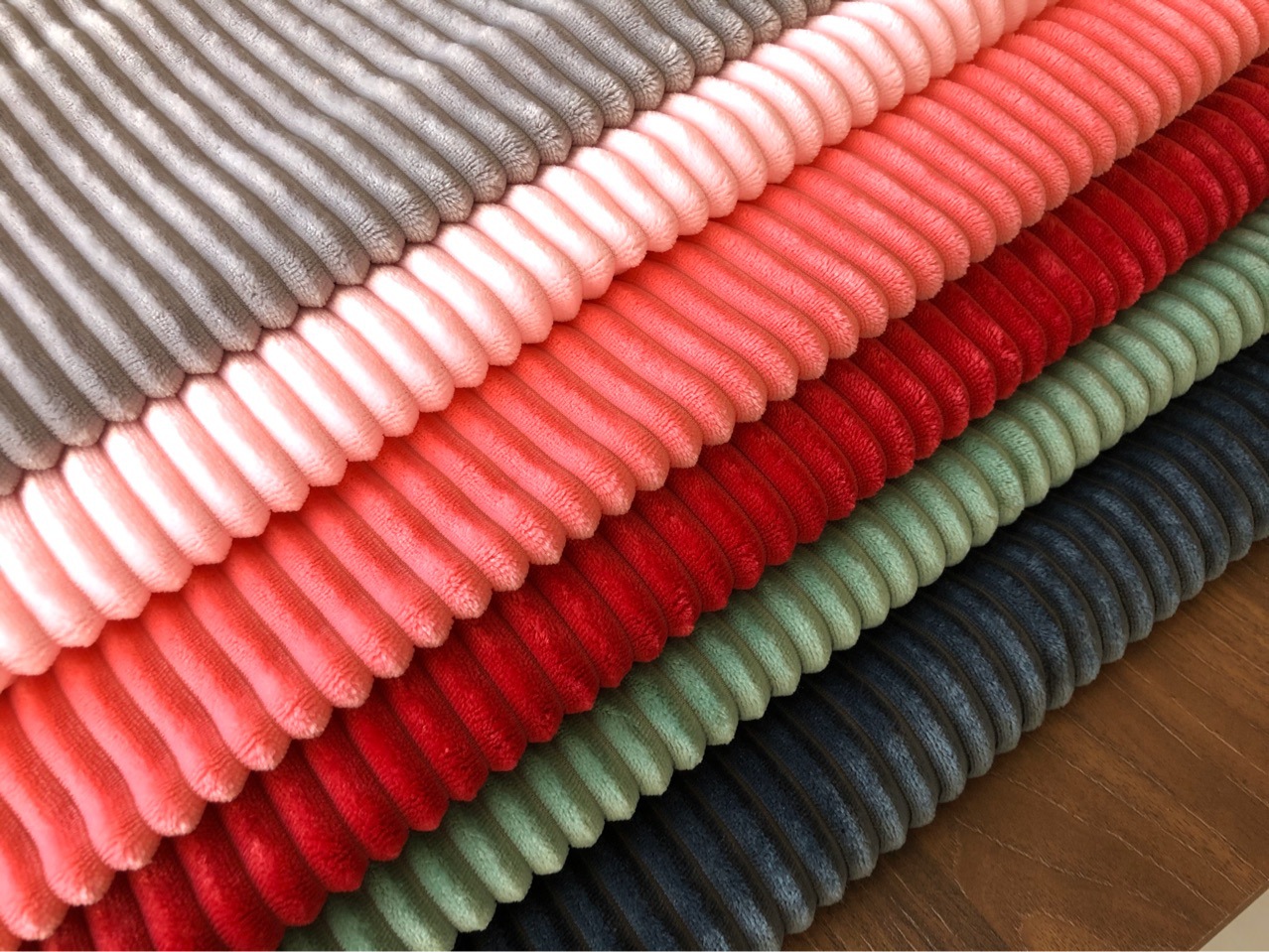 Manufacturer's Single-Sided Knitted-Drawer Corduroy Super Soft Flannel Corduroy Short Wool Lamp Wick Corduroy Fabric