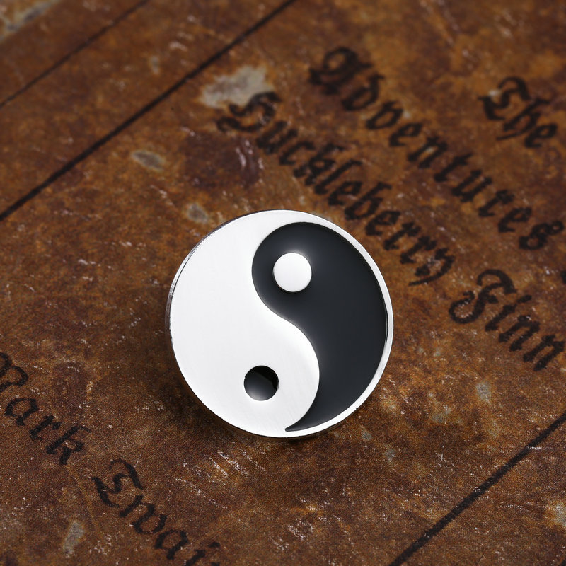 中国文创道家文化太极八卦胸针 金属抛光镜面领针电镀银色刺马针