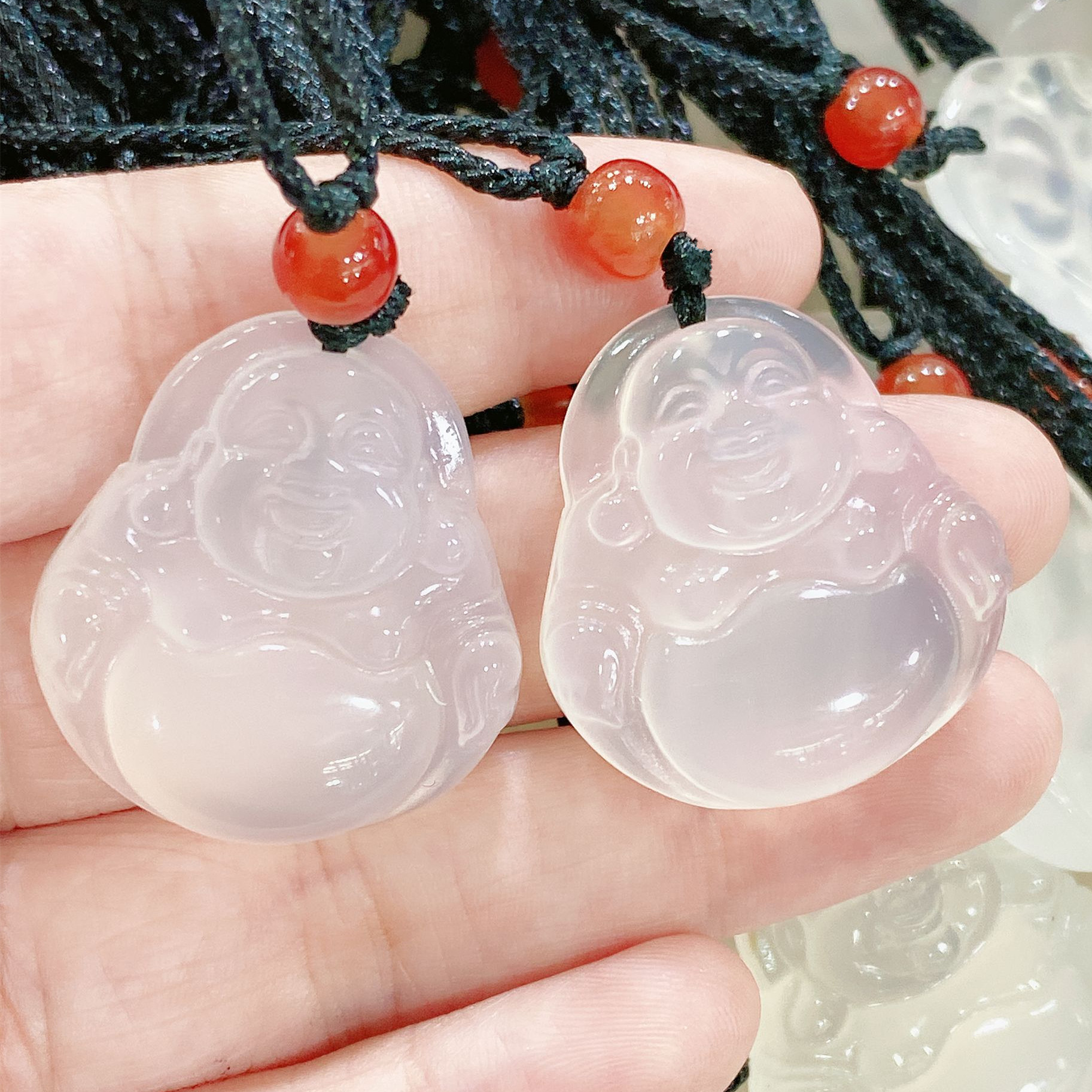 冰种玛瑙白玉髓佛公吊坠玉器笑佛项坠情侣款时尚项链挂件