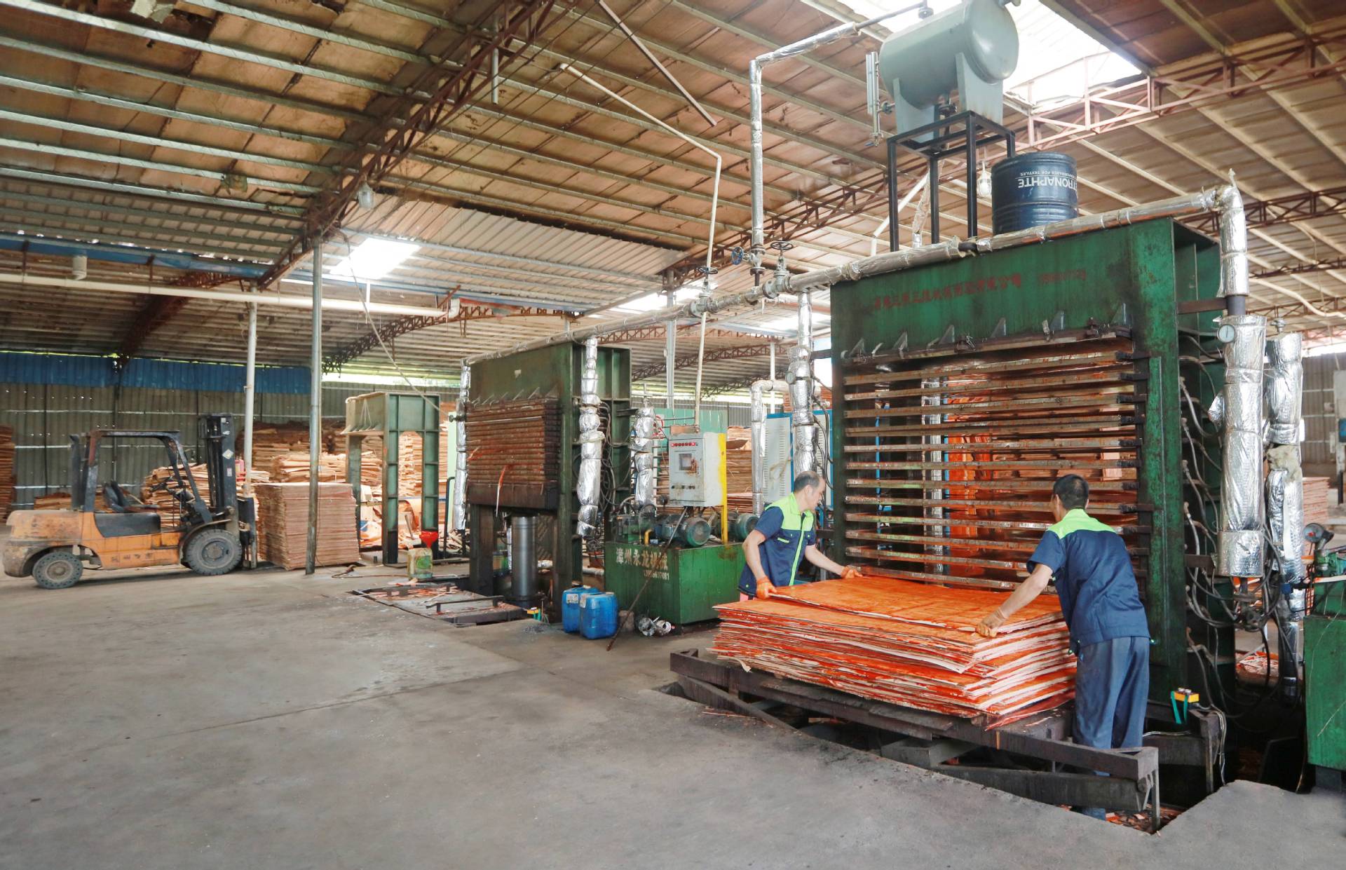 东莞市企石东大建筑模板制品厂