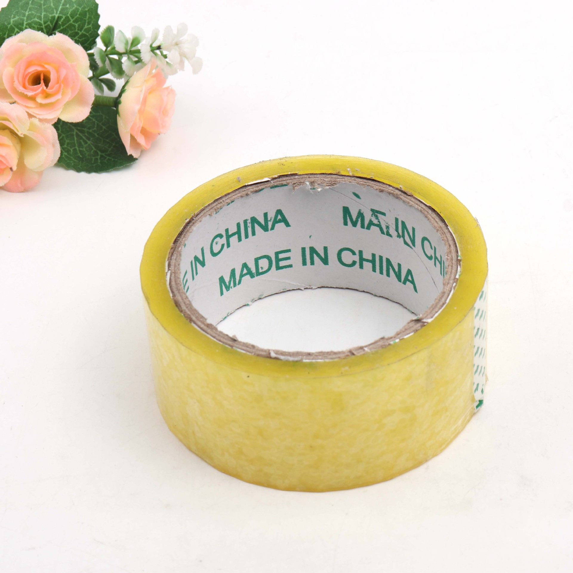 2二两元店日用百货宽胶布透明封口胶卷打包胶带地摊超市批发货源