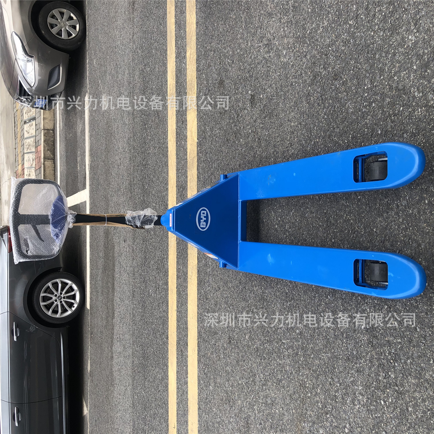 szhoular比亚迪4吨手动搬运车手动拖板车液压手拉叉车byd托盘车