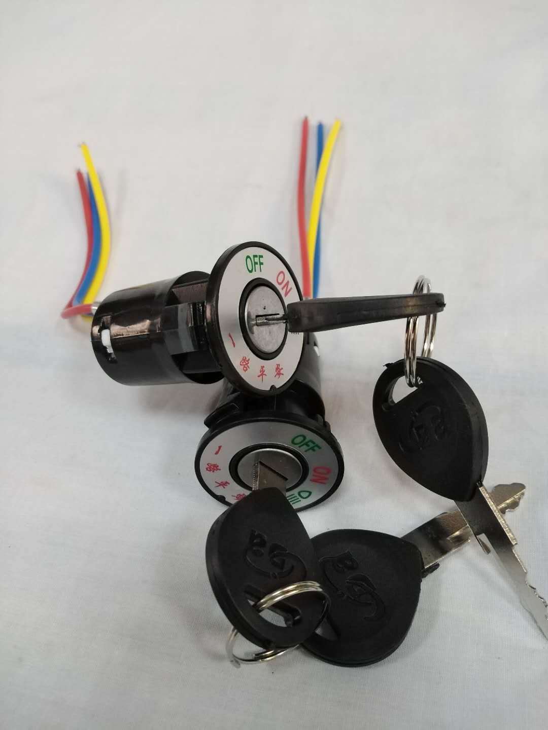 电动车电源锁 钥匙开关 大中小电门锁配件