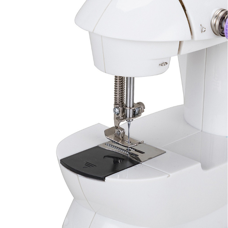 专业批发202缝纫机家用迷你小型电动便携式缝纫机吃厚