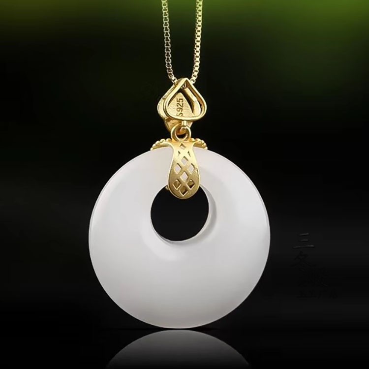 新疆白玉金丝玉平安扣吊坠公主扣项链s925古法金镶玉偏心扣锁骨链