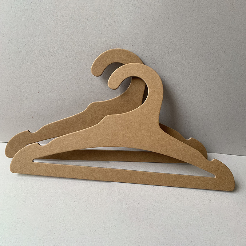 厂家批发牛皮纸色纸衣架环保可降解硬纸板纸衣架服装纸衣架