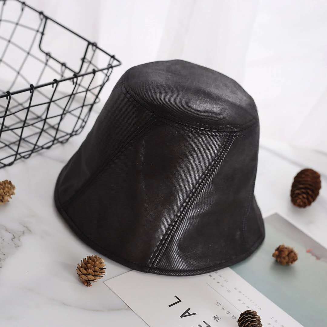 帽子pu皮水桶帽ins显脸小皮质水桶渔夫帽女秋百搭纯色斜拼盆帽潮