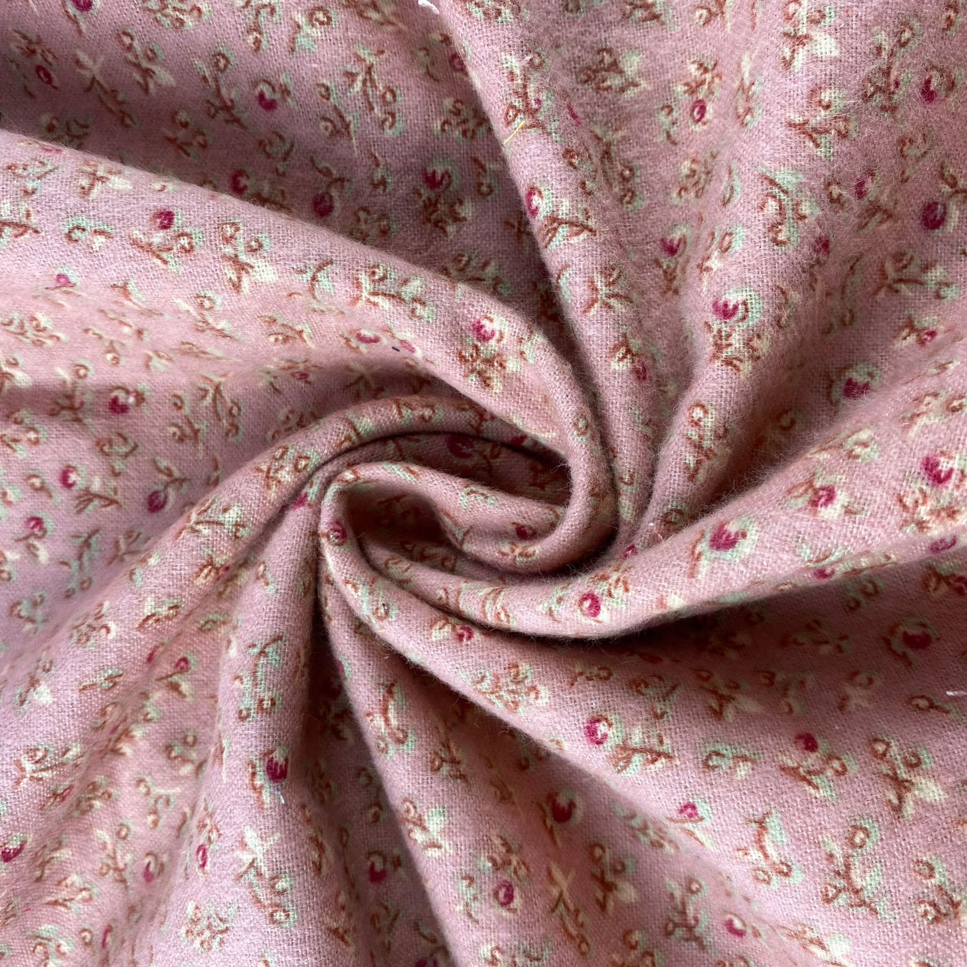 全棉绒布磨毛面料 秋冬卡通花型 围巾棉袄衬衫连衣裙睡衣帽子面料