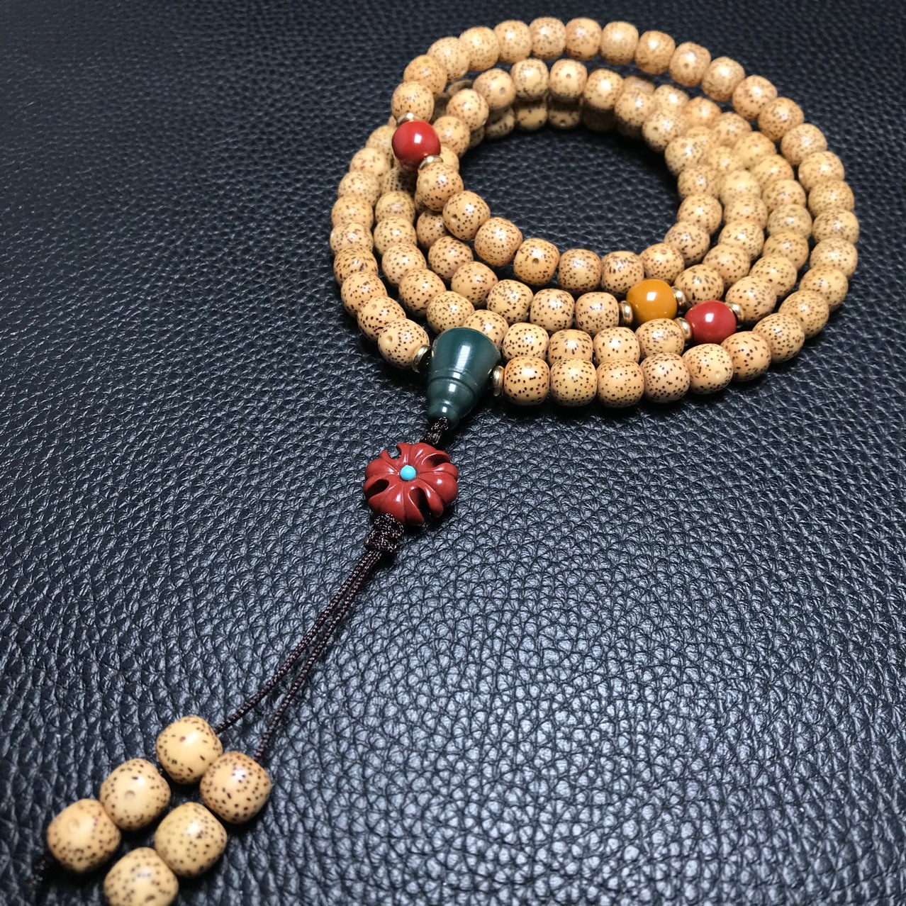 原创原生态黄金籽鸡油黄星月菩提子搭配阿拉善配饰套装108颗佛珠