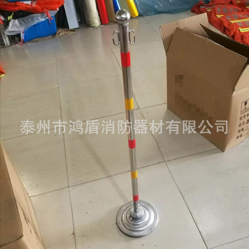 供应消防警戒标志杆 危险警示牌 出入口标志牌 隔离警示带