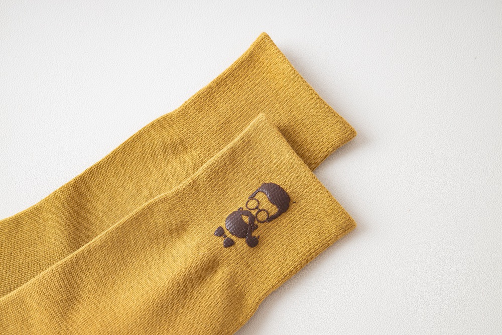 袜子男秋冬中筒男袜烫印商务人头精梳棉日系简约2020新款原创厂家