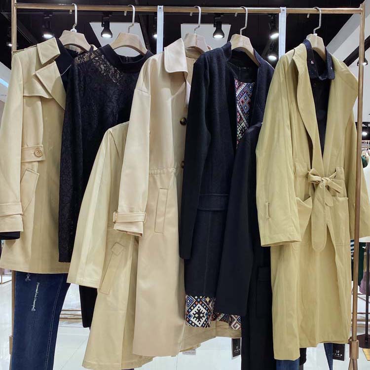 浩洋国际冬羽绒服高端女装品牌折扣女装走份库存中老年大码妈妈装