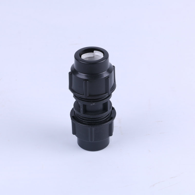 黑色pe快接直接 农田灌溉直通接头pe 20-110水管活接快速接头管件