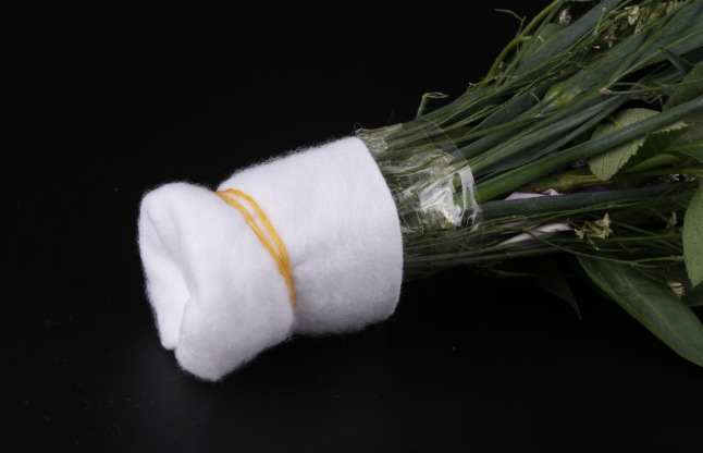 花泥多少都会烧根,插上的鲜花没几天就坏掉了,鲜花不持久? 国外早在