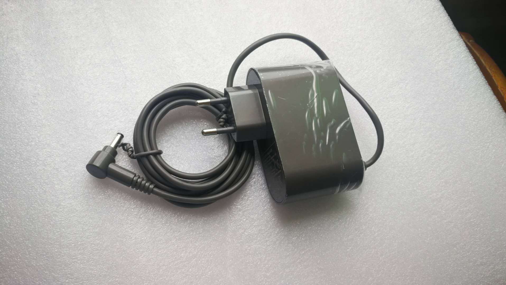 dyson戴森吸尘器充电器v10充电器吸尘器充电器电源适配器厂家直销