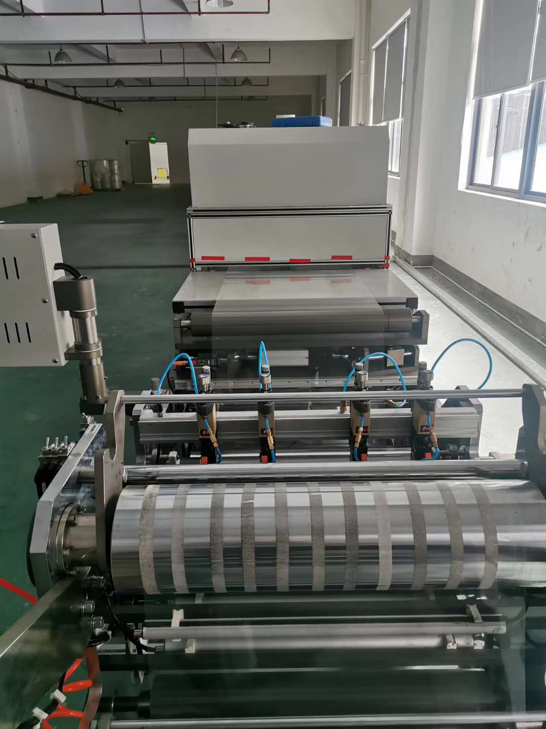 处理流延机是生产氧化铝陶瓷电路板材料设备