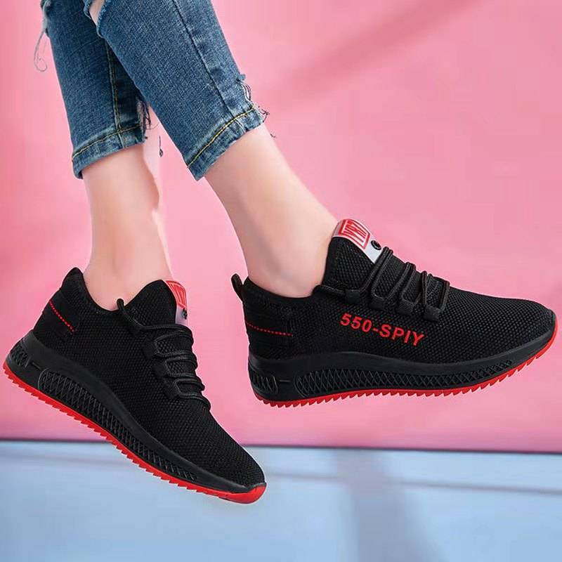 New Old Beijing Cloth Shoes Women's Walking Shoes Soft Bottom Non-Slip Mom Sports Shoes Breathable Cotton Shoes Stylish Casual Shoes
