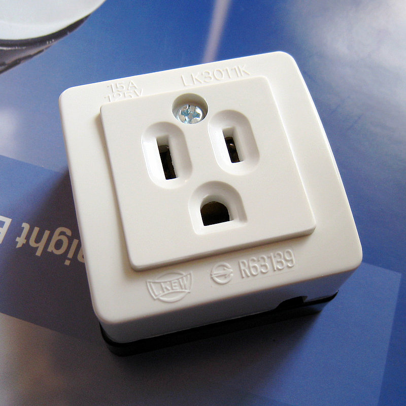 白色lk3011k台湾美式明装插座15a125v nema 5-15r代wk3001w仿陶瓷