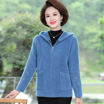 中老年洋气仿貂绒外套女中年秋冬短款宽松毛衣妈妈装连帽拉链开衫