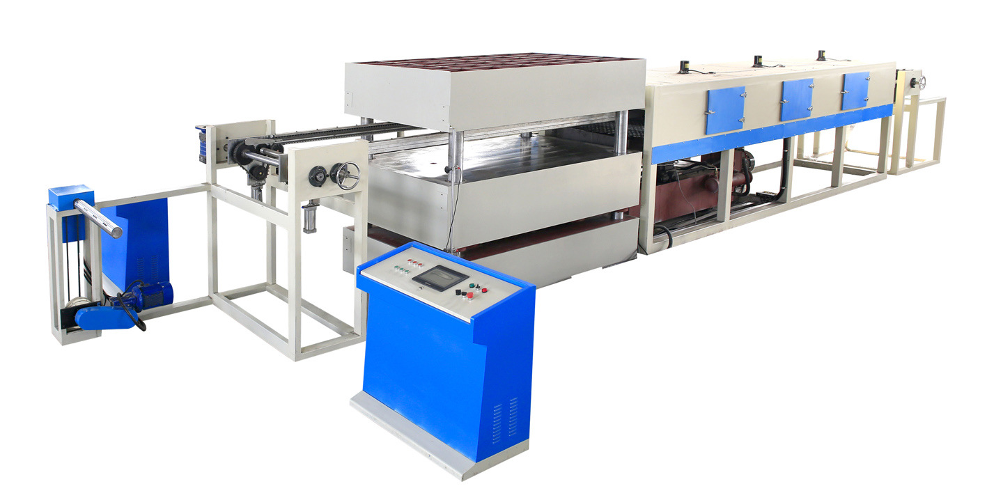 源头工厂定 制软包立体3d墙贴压痕机 墙贴覆膜机墙贴涂胶机