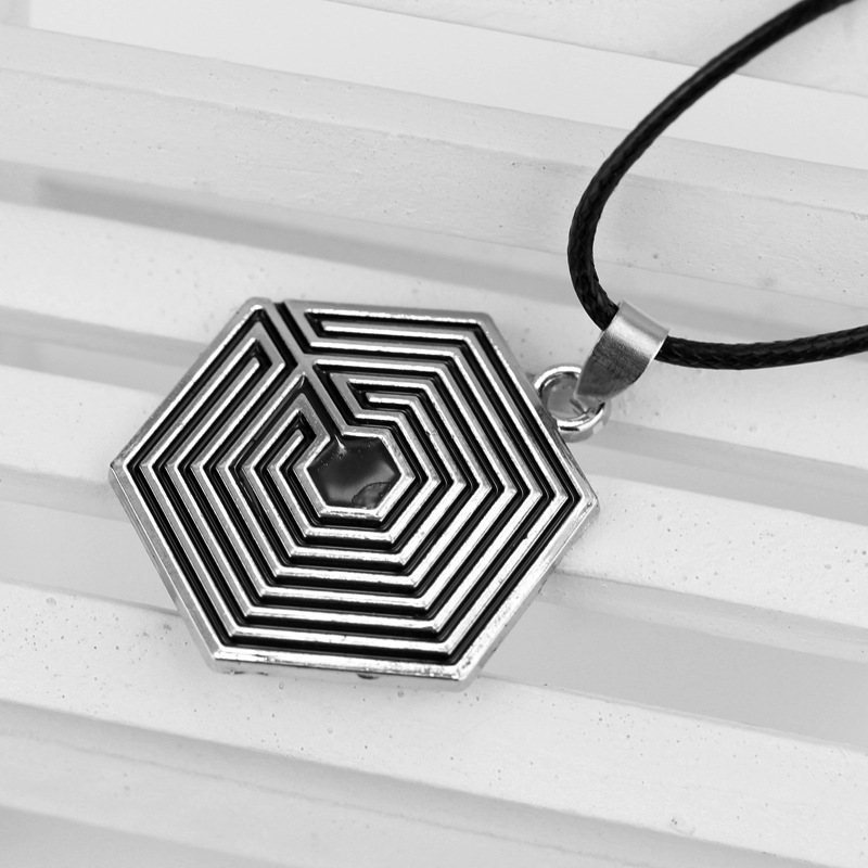 球队项链组合迷宫项链热门乐队组合周边饰品地摊货源热卖