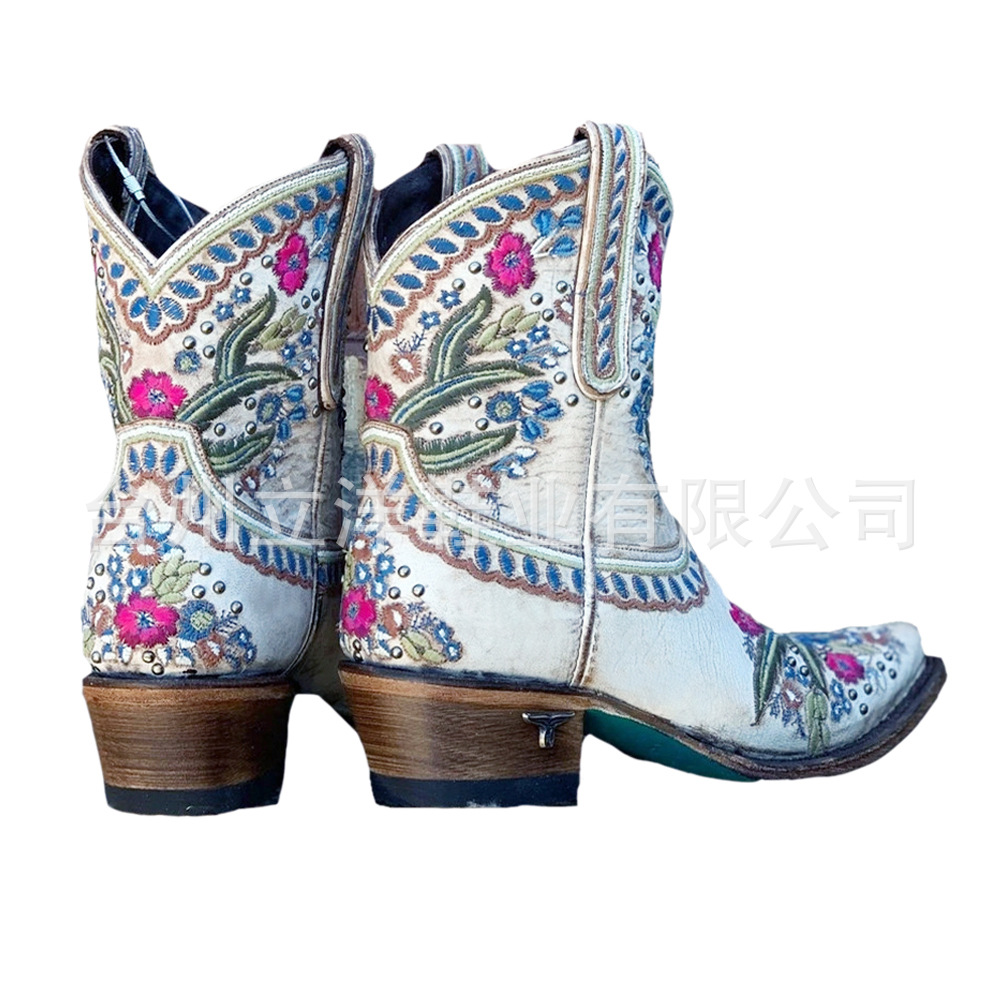 大码外贸绣花靴2020新款时尚尖头花靴子民族风刺绣中筒马丁靴