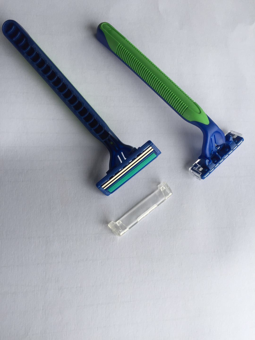 库存一次性剃须刀库存一次性刮胡刀 库存手动一次性刮胡刀