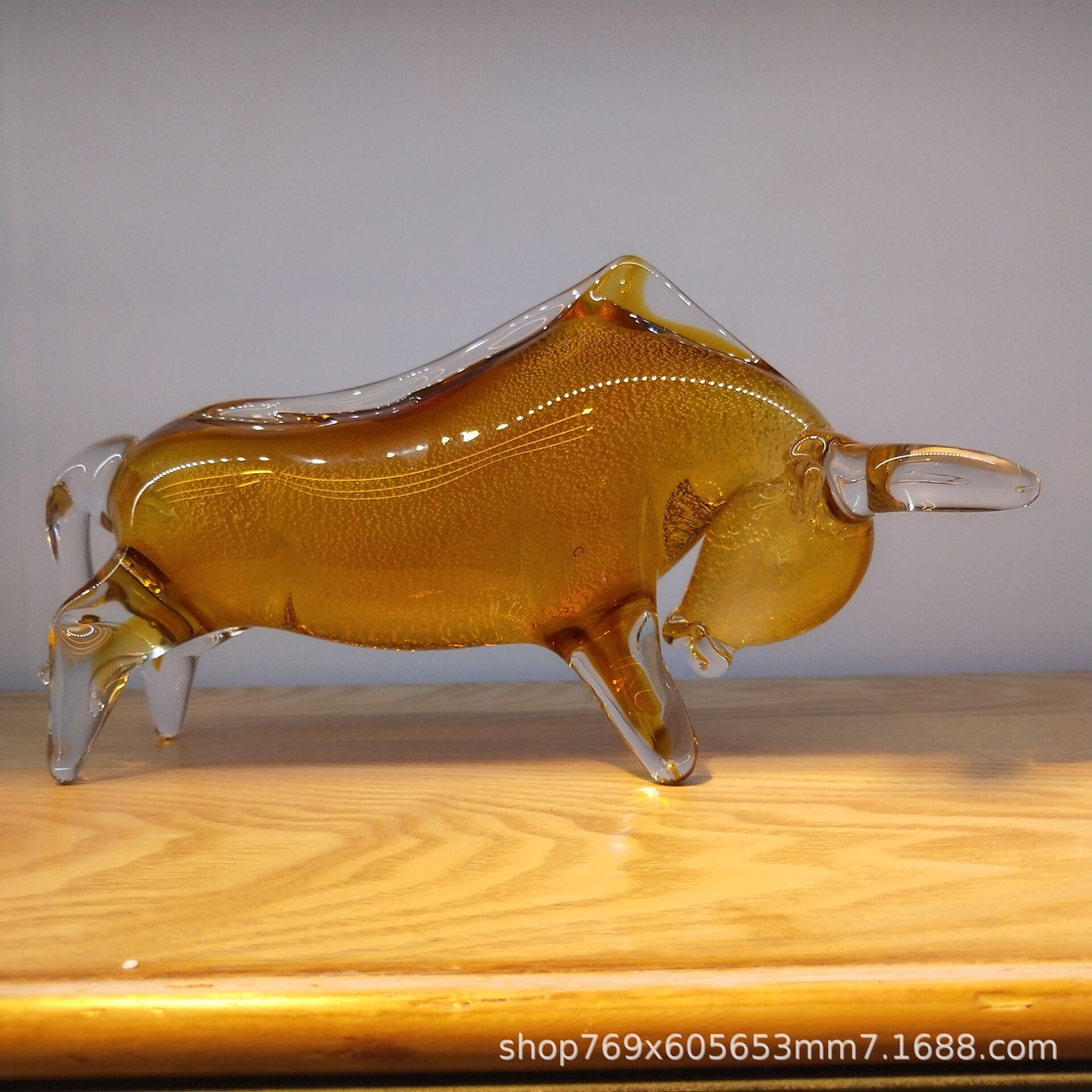 创意轻奢玻璃牛摆件 琉璃牛摆件 简约软装摆件古法手工琉璃摆设