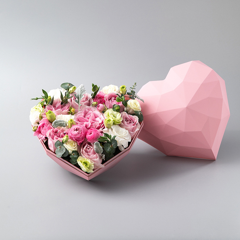 工厂批发钻石心盒鲜花包装盒花束礼盒爱心形花盒花艺材料包装