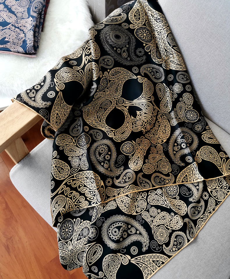 腰果花骷髅头真丝14姆米素绉缎140大方巾100%桑蚕丝