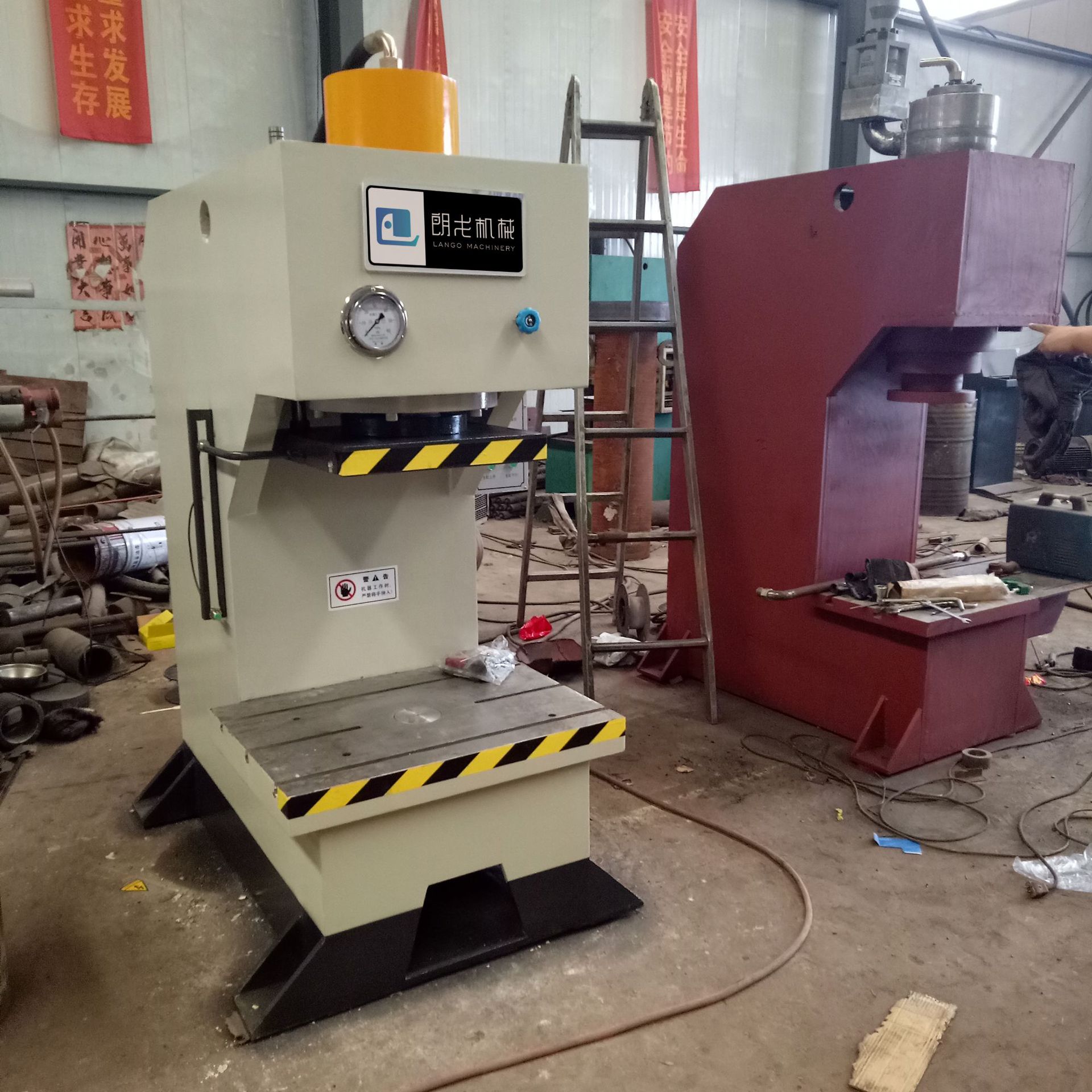 直供单臂液压机 80吨五金压装校正单臂油压机 多功能压力机