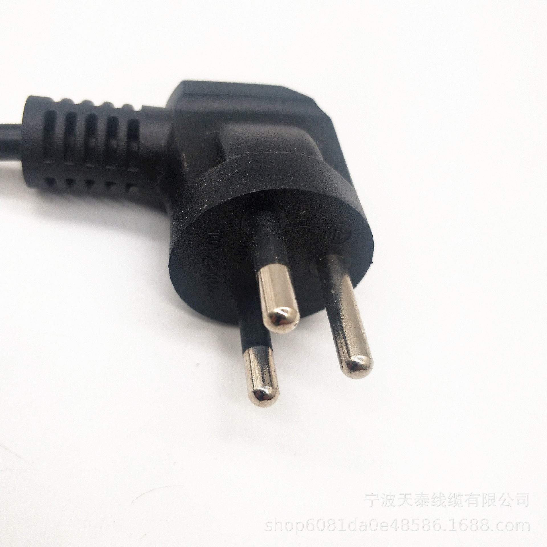 泰国标插座 - R5B - 稳不落 (中国 福建省 生产商) - 插头、插座 - 电子、电力 产品 「自助贸易」