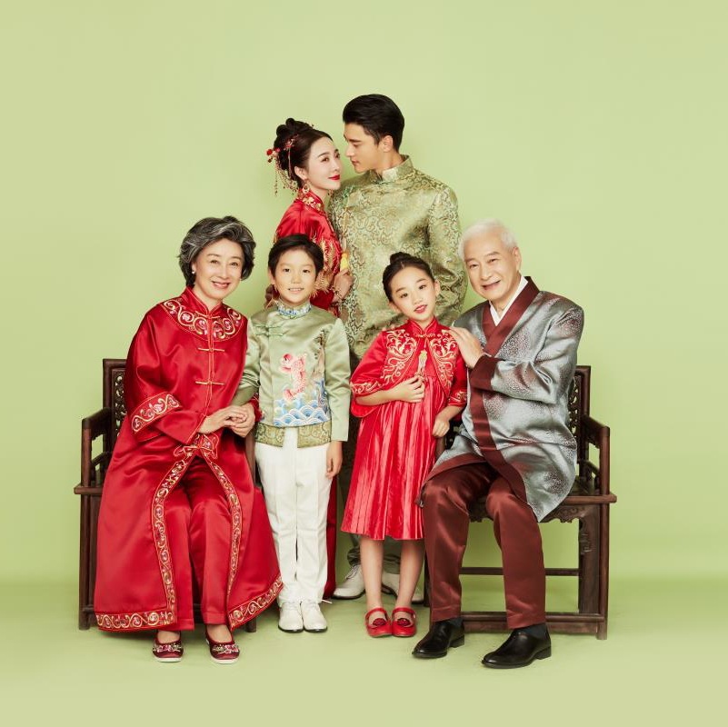 影楼全家福写真摄影一家六口拍照服装 中国风民国长衫旗袍亲子装