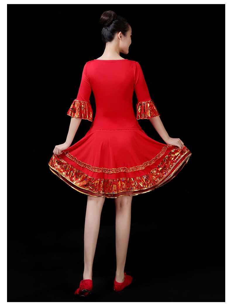 广场舞服装女时尚亮片2020新款套装中老年现代舞蹈裙子跳舞衣服夏