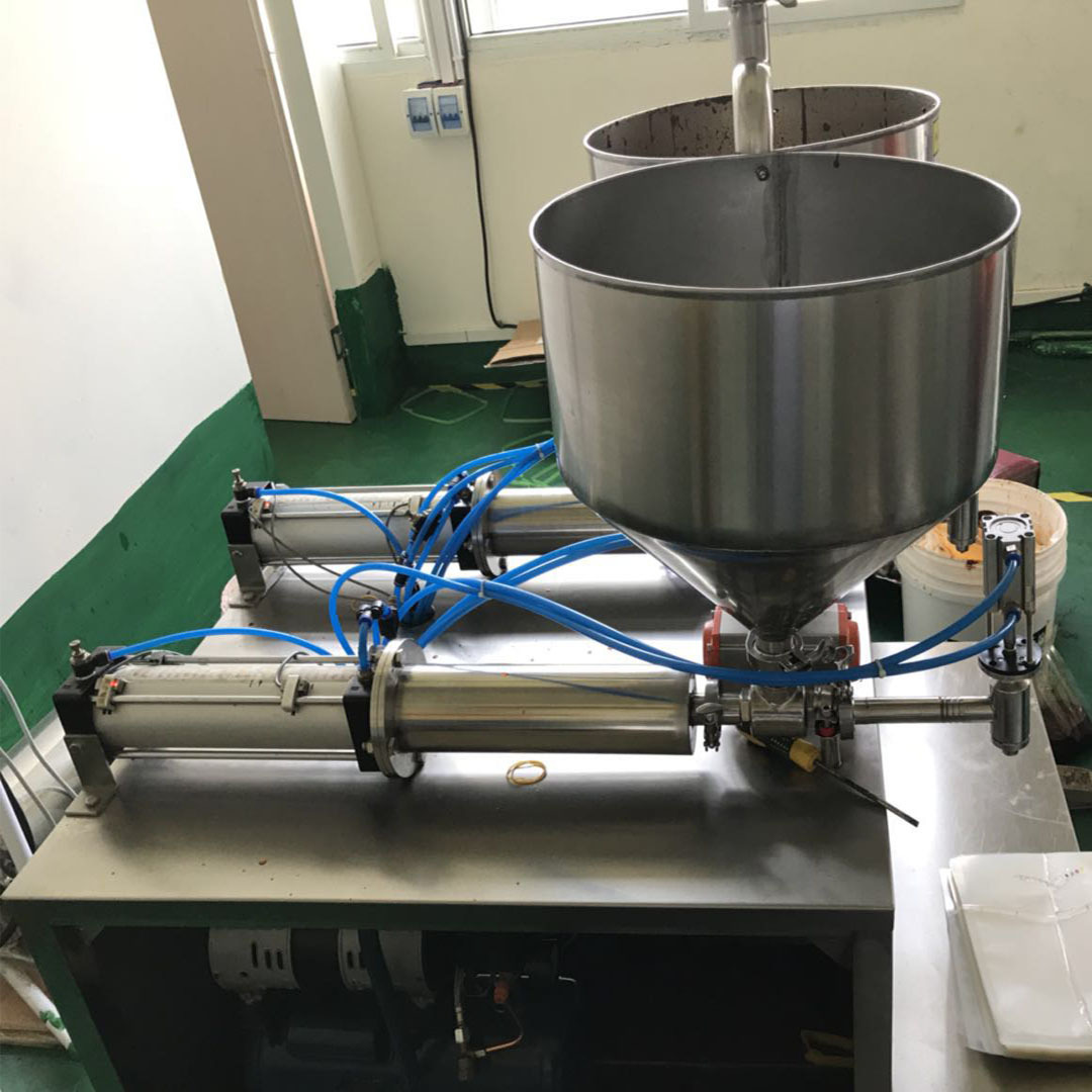 实体厂家 半自动麻酱灌装机 油脂灌装机 辣椒酱灌装机械