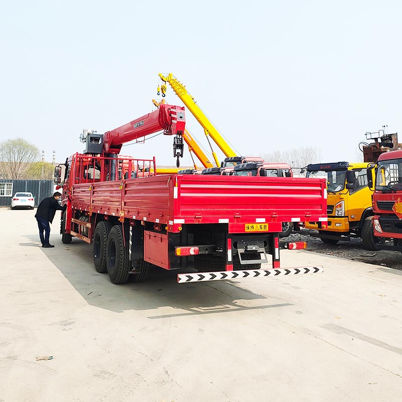 湖北随州汽车随车吊 东风汽车改装随车起重机 随车吊吊机定做