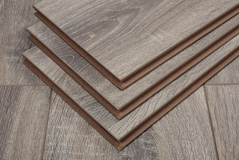 供应超高耐磨运动地板 体育馆酒店学校强化地板12mm地板规格齐全