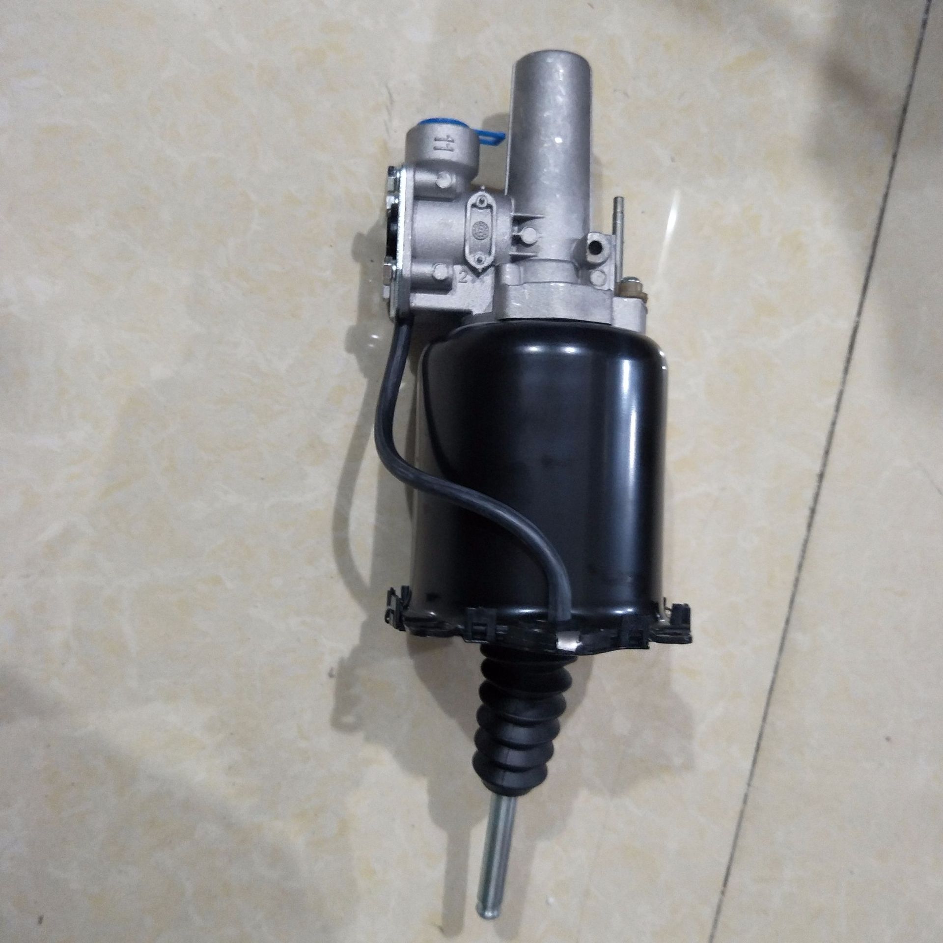 豪沃howo离合器助力缸离合器分泵wg9725230041离合器助力缸分泵