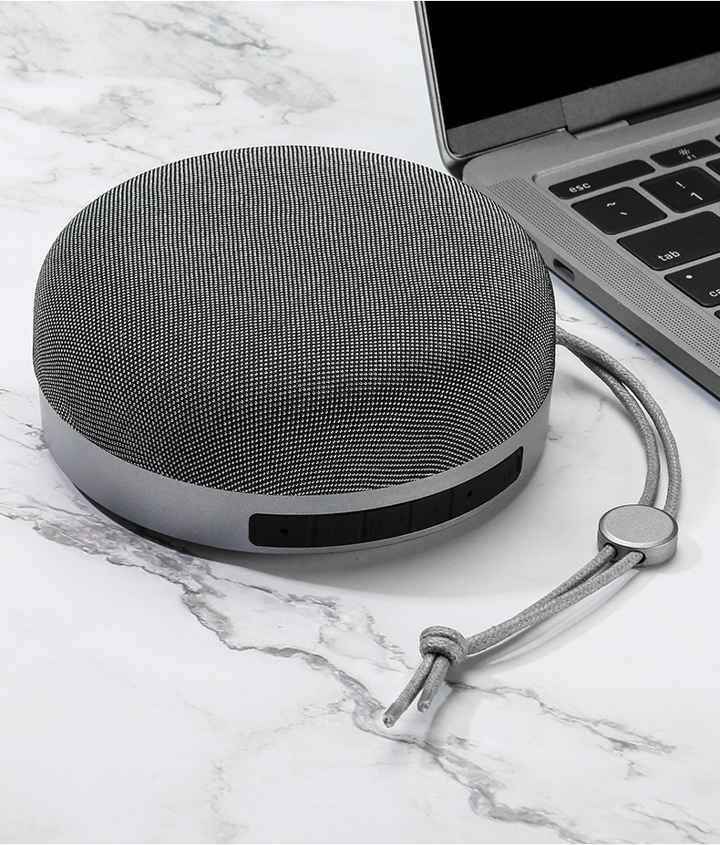 新款d60迷你小巧无线蓝牙音箱户外骑行浴室防水音响便携式tws串联