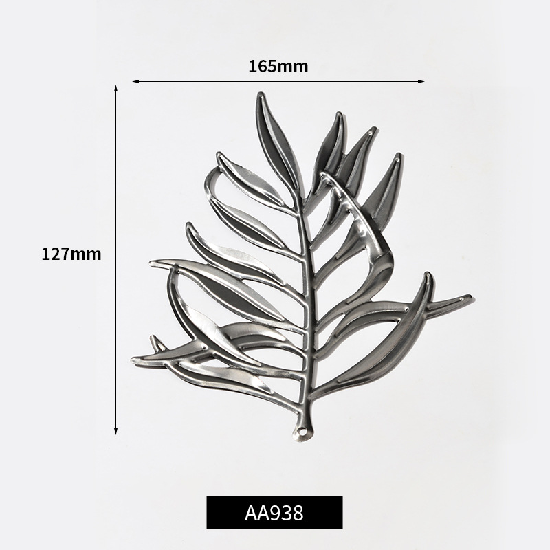 Factory Direct Sales Wrought Iron Leaf Decoration Accessories Metal Plating Imitate Leaves Crafts Candlestick Decoration Hook