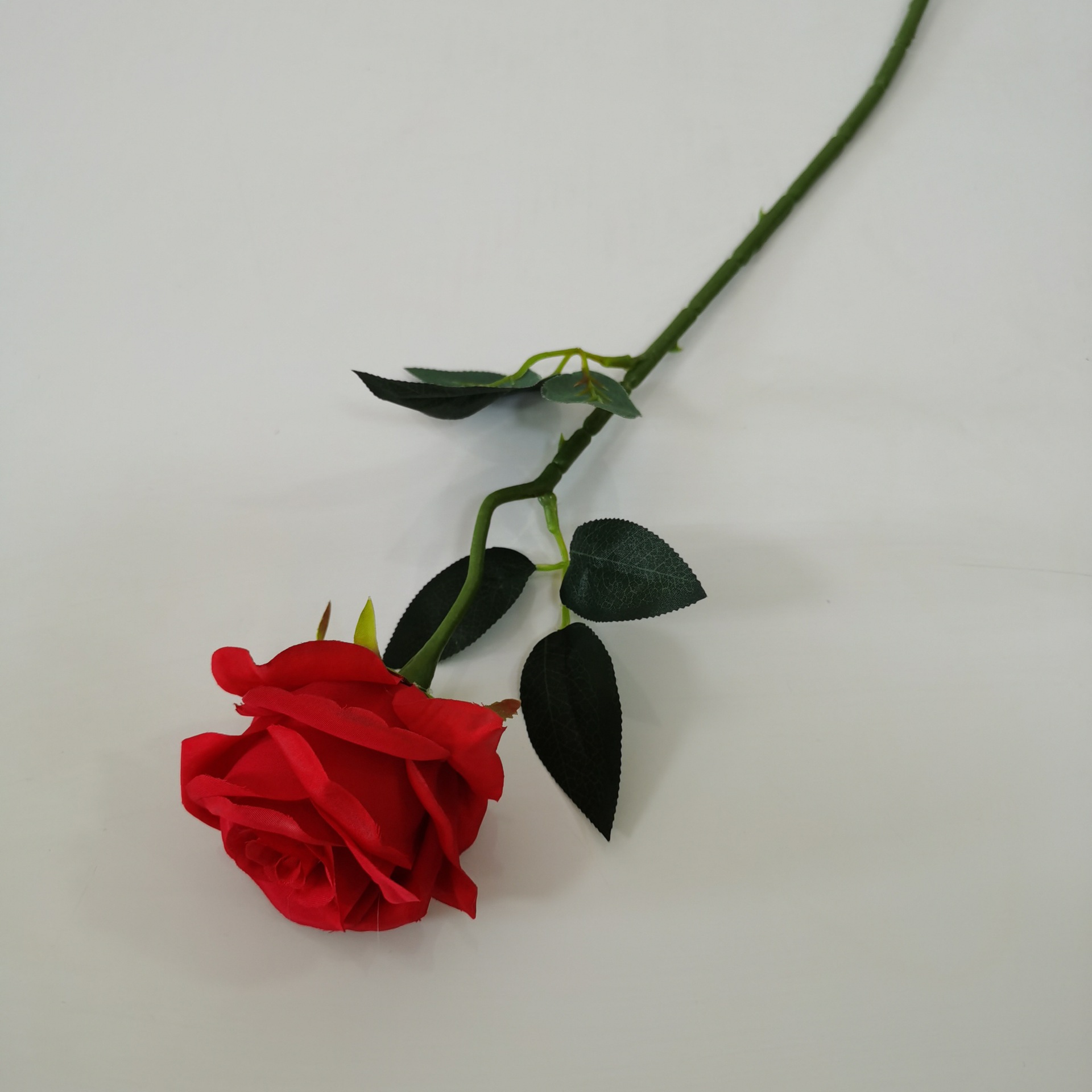 批发仿真玫瑰花束 高仿真红色单支玫瑰花 头塑料花婚庆家居装饰花-阿