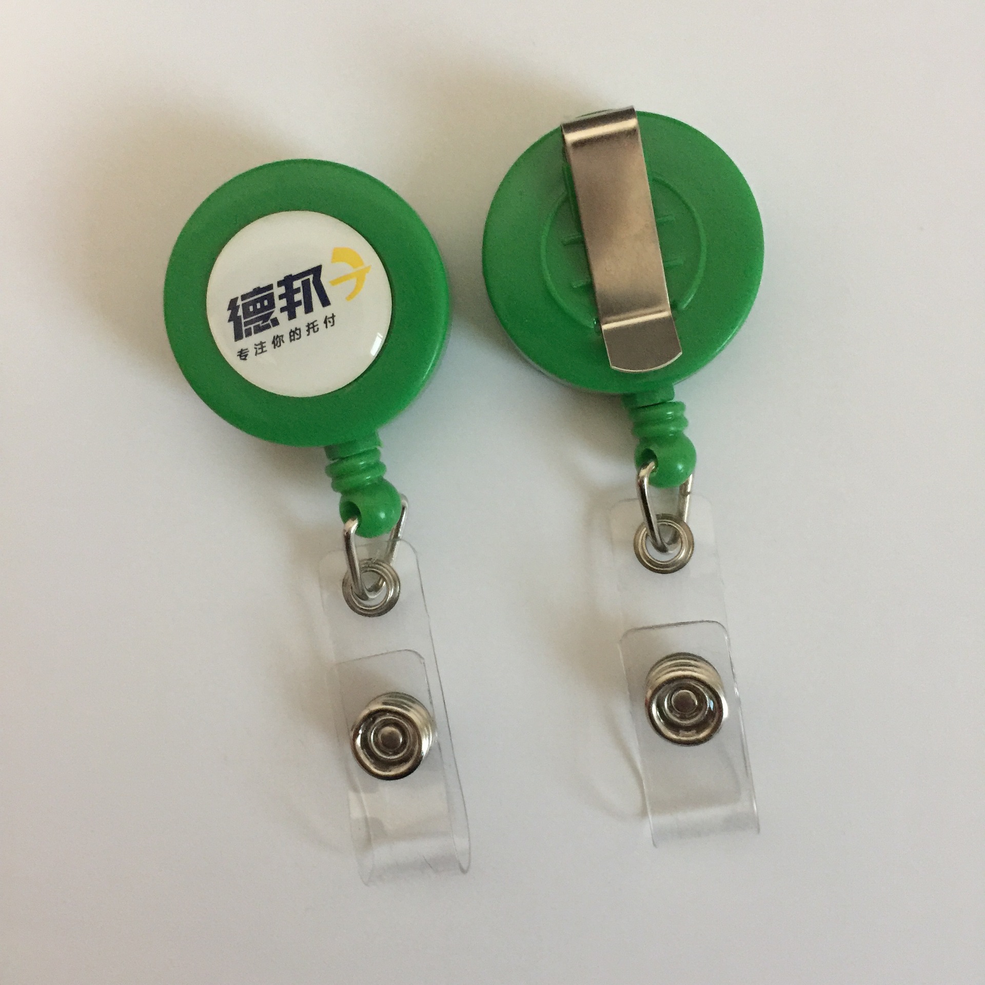 胸卡夹扣厂牌夹医生胸牌夹子伸缩扣护士胸卡工作牌易拉扣定制logo